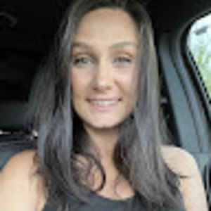 Meet your Posher, Kendra